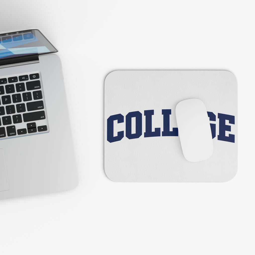 College - Mouse Pad